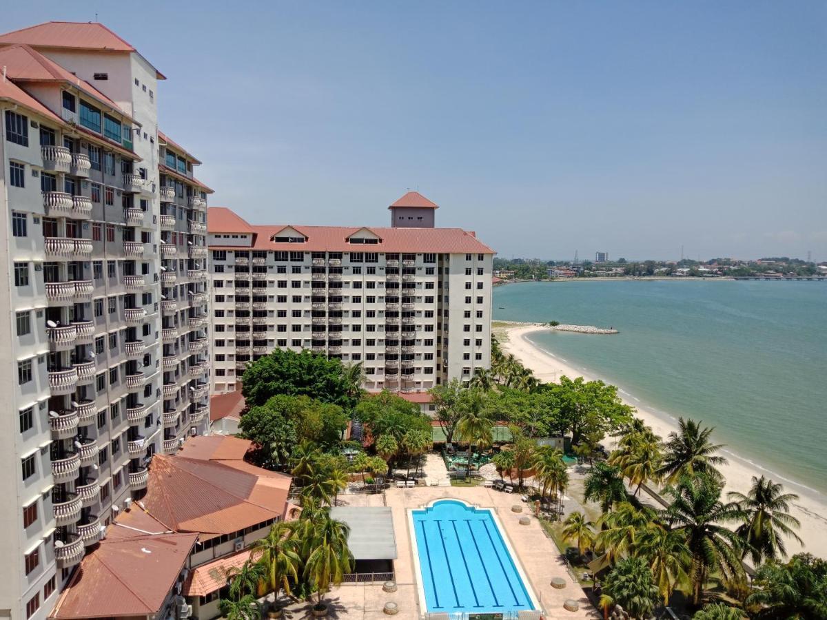 Glory Beach Resort Private Penthouse Port Dickson Eksteriør billede